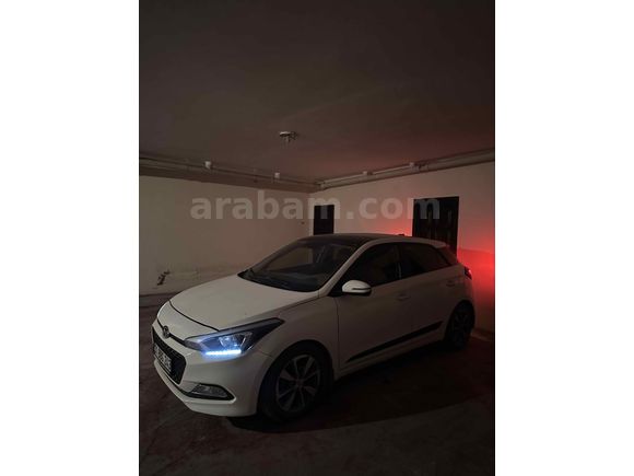 138 BİNDE TEMİZ i20 1.4 MPI Elite Smart