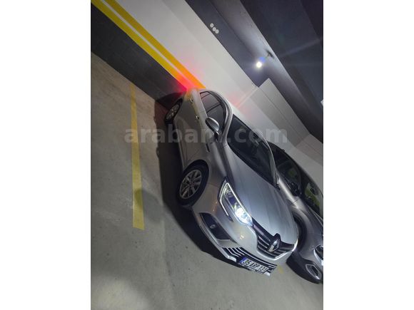 Sahibinden Renault Megane 1.5 Blue DCI Touch 2020 Model
