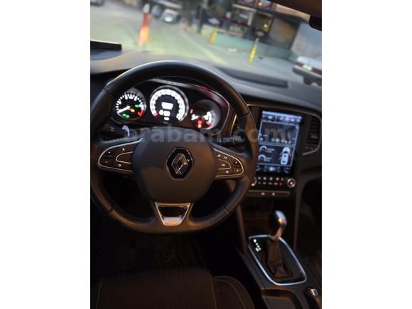Sahibinden Renault Megane 1.5 Blue DCI Touch 2020 Model