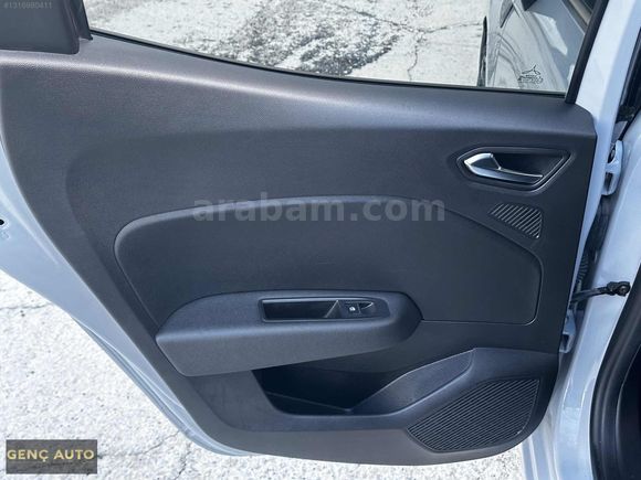 GENÇ AUTO'DAN HATASIZ RENAULT CLİO 0.68 KREDİ İMKANI İLE