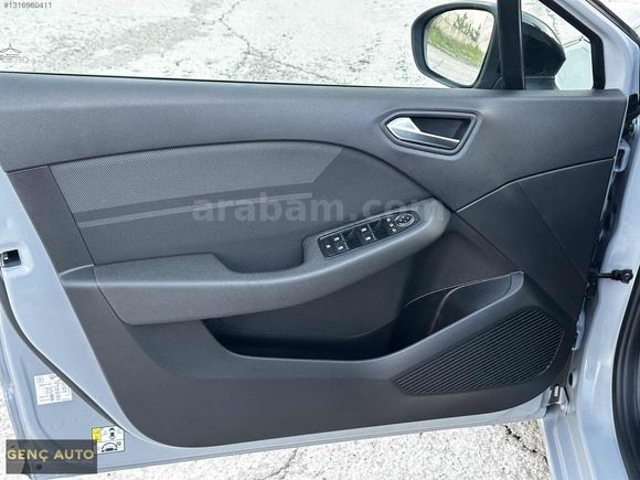 GENÇ AUTO'DAN HATASIZ RENAULT CLİO 0.68 KREDİ İMKANI İLE
