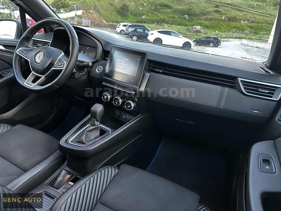 GENÇ AUTO'DAN HATASIZ RENAULT CLİO 0.68 KREDİ İMKANI İLE