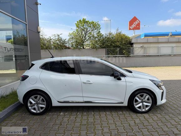 2024 CLİO 1.0 TCE EVOLUTİON - 70.000 KM - BOYASIZ