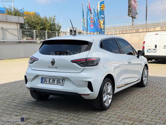 2024 CLİO 1.0 TCE EVOLUTİON - 70.000 KM - BOYASIZ