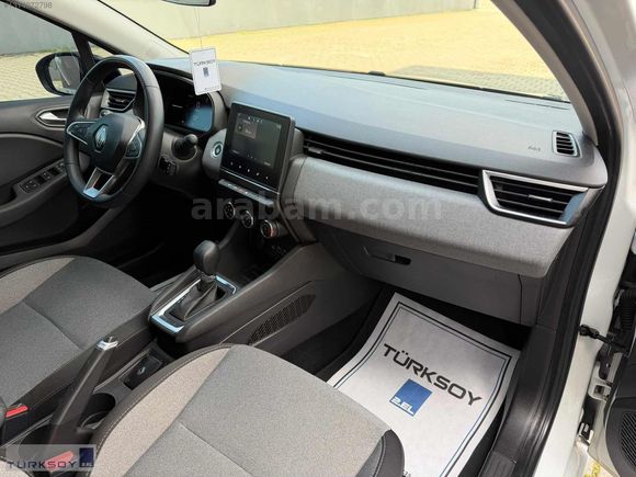 2024 CLİO 1.0 TCE EVOLUTİON - 70.000 KM - BOYASIZ