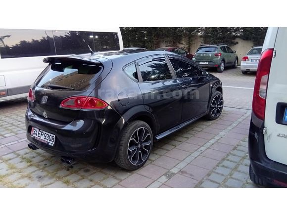 SUV araçlar ile takas olur....