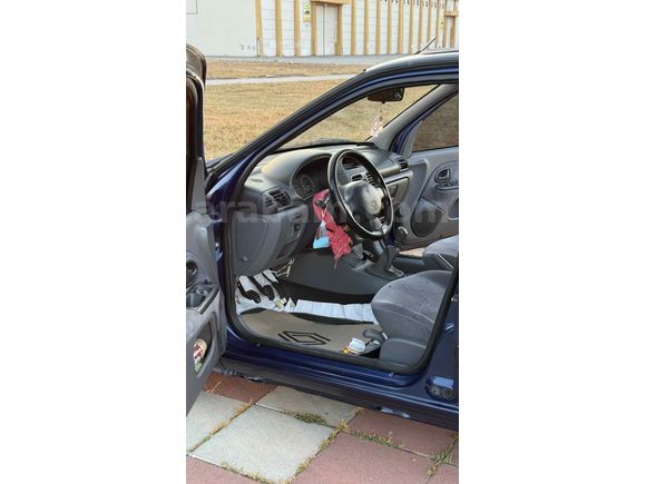 Sahibinden Renault Clio 1.4 RXT 2001 Model 