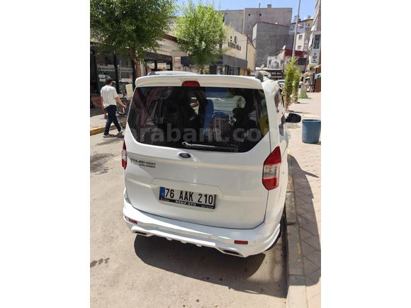 Sahibinden Ford Tourneo Courier 1.6 TDCi Titanium Plus 2017 Model