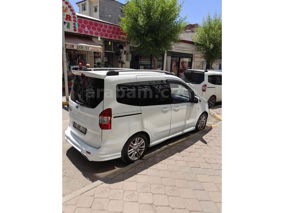 Sahibinden Ford Tourneo Courier 1.6 TDCi Titanium Plus 2017 Model