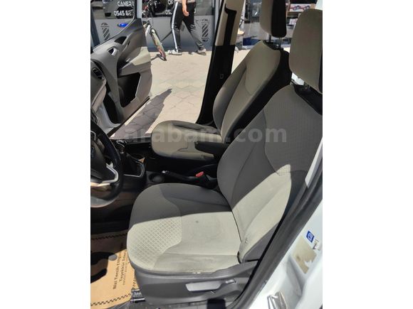Sahibinden Ford Tourneo Courier 1.6 TDCi Titanium Plus 2017 Model
