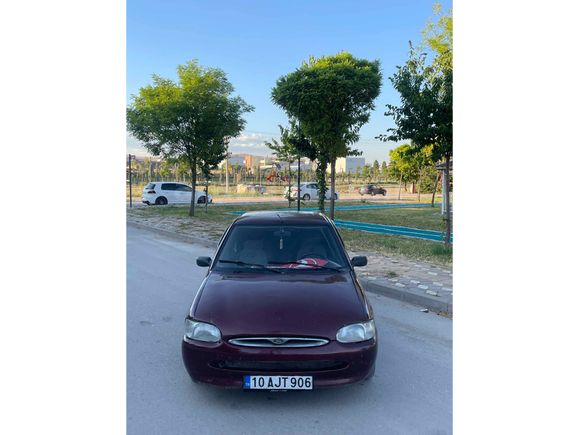 Sahibinden Ford Escort 1.6 CLX 1996 Model 
