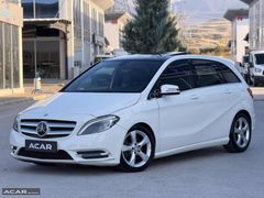 MERCEDES B 180 2013 ÇIKIŞLI Sport 7G CAM TAVAN DERİ GERİ GÖRÜŞ