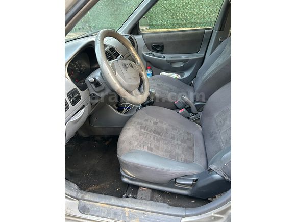 Sahibinden Hyundai Accent 1.5 CRDi Admire 2005 Model 