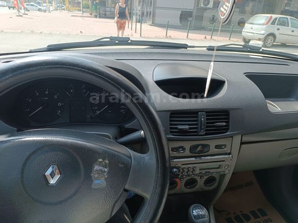 Memurdan Temiz Bakımlı Araç Sahibinden Renault Symbol 1.4 Authen