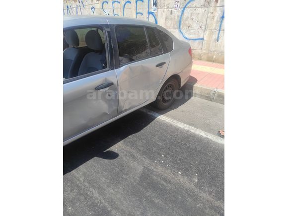 Memurdan Temiz Bakımlı Araç Sahibinden Renault Symbol 1.4 Authen
