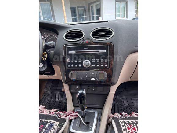 Sahibinden Ford Focus 1.6 Ghia 2006 Model