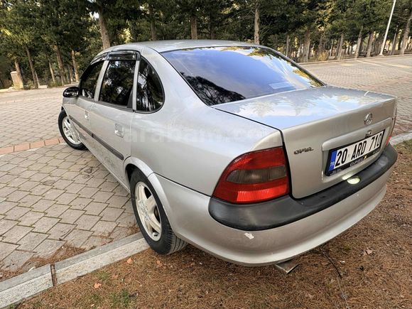 Hatasız Opel Vectra 2.0 CD 1999 Model 