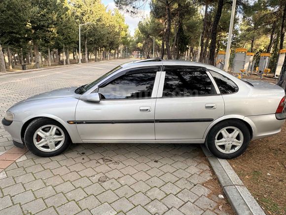 Hatasız Opel Vectra 2.0 CD 1999 Model 