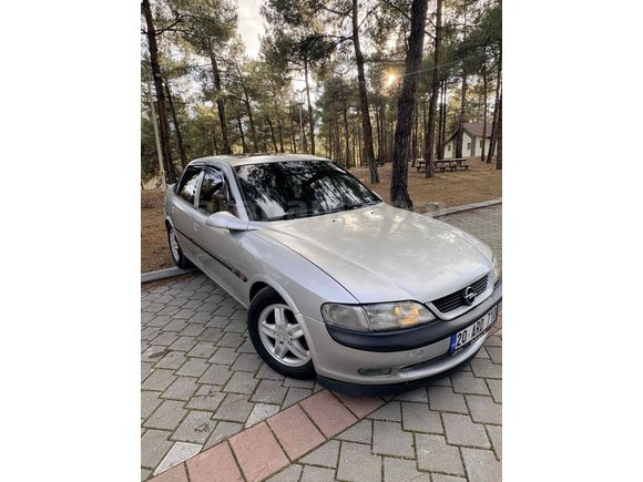 Hatasız Opel Vectra 2.0 CD 1999 Model 