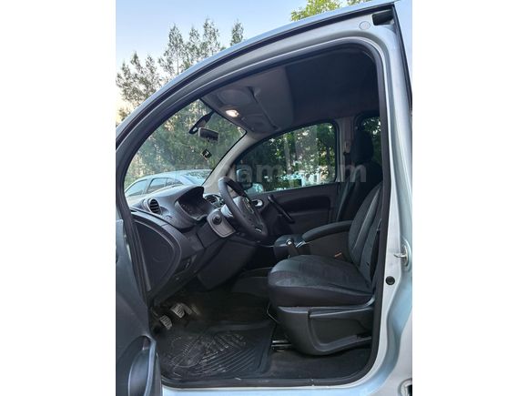 Emsallerinden Temiz Renault Kangoo Extreme – Acil Satılık
