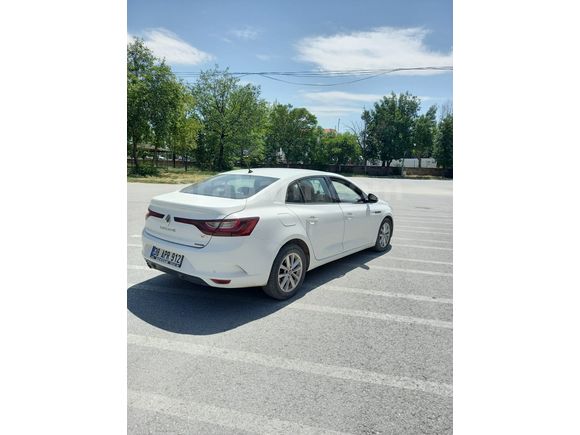 Öğretmenden Renault Megane 1.5 dCi Touch 2016 Model - Çok Temiz