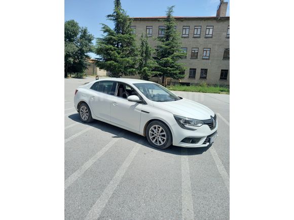 Öğretmenden Renault Megane 1.5 dCi Touch 2016 Model - Çok Temiz