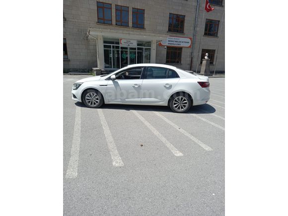 Öğretmenden Renault Megane 1.5 dCi Touch 2016 Model - Çok Temiz