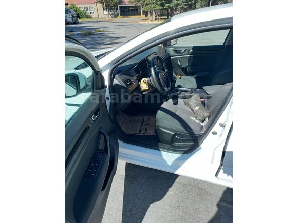 Öğretmenden Renault Megane 1.5 dCi Touch 2016 Model - Çok Temiz