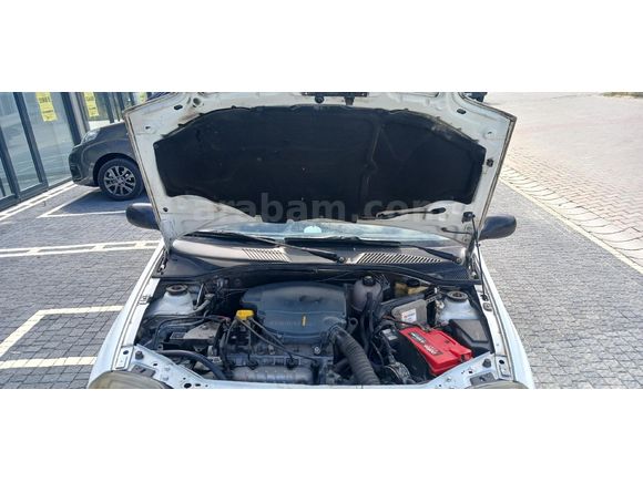 Sahibinden Renault Clio 1.4 RNA 2002 Model Mersin