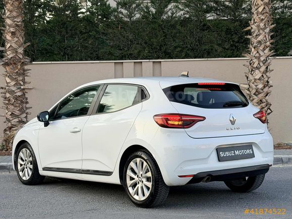 HATASIZ BOYASIZ SERVİS BAKIMLI 2023 CLİO 1.0TCE TOUCH+110.000 KM