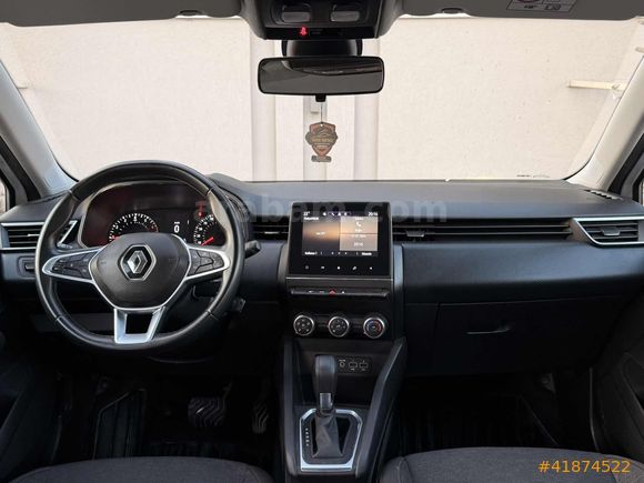 HATASIZ BOYASIZ SERVİS BAKIMLI 2023 CLİO 1.0TCE TOUCH+110.000 KM