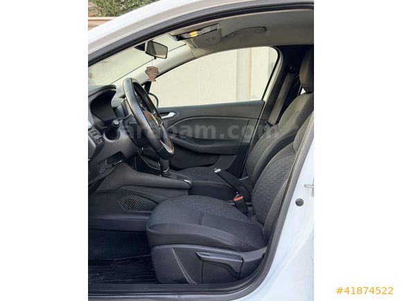 HATASIZ BOYASIZ SERVİS BAKIMLI 2023 CLİO 1.0TCE TOUCH+110.000 KM