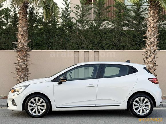 HATASIZ BOYASIZ SERVİS BAKIMLI 2023 CLİO 1.0TCE TOUCH+110.000 KM