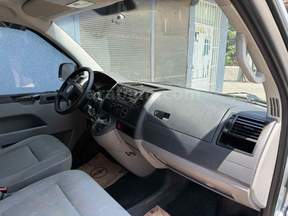 Sahibinden Volkswagen MultiVan 2.5 TDI 2005 Model  305.000 km Gri