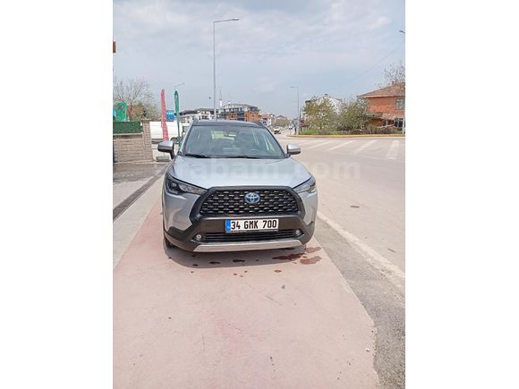 Sahibinden Toyota Corolla Cross 1.8 Hybrid Flame X-Pack 2023 Model