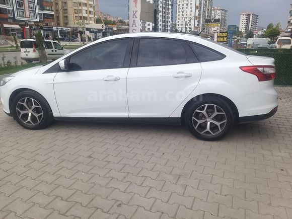 Sahibinden Ford Focus 1.6 TDCi Trend 2012 Model
