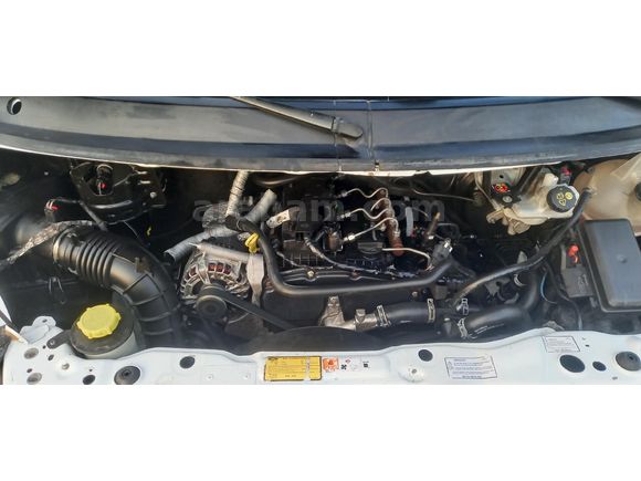 6İLERİ VİTES. ARKADAN İTİŞ. MOTOR YÜZDE 80, KASASI DÜZGÜN