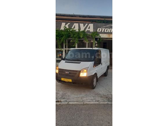 6İLERİ VİTES. ARKADAN İTİŞ. MOTOR YÜZDE 80, KASASI DÜZGÜN