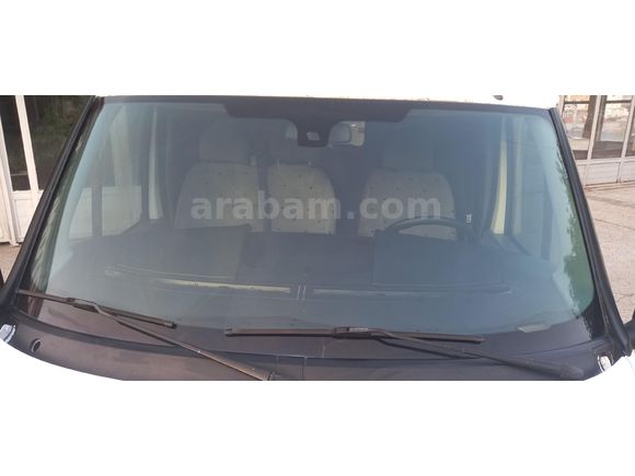 6İLERİ VİTES. ARKADAN İTİŞ. MOTOR YÜZDE 80, KASASI DÜZGÜN