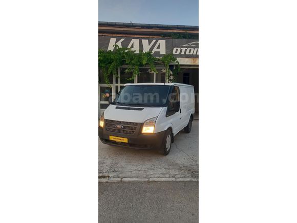 6İLERİ VİTES. ARKADAN İTİŞ. MOTOR YÜZDE 80, KASASI DÜZGÜN