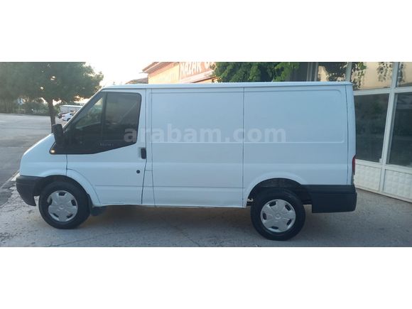 6İLERİ VİTES. ARKADAN İTİŞ. MOTOR YÜZDE 80, KASASI DÜZGÜN