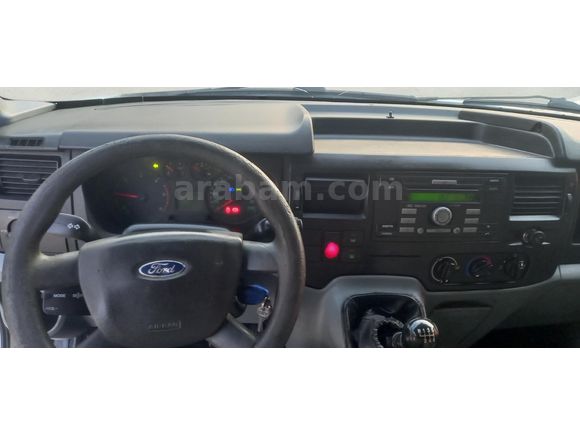 6İLERİ VİTES. ARKADAN İTİŞ. MOTOR YÜZDE 80, KASASI DÜZGÜN