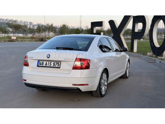 2017 OCTAVIA HATASIZ 18" BRAGA, AMBİYANS, CARPLAY&ANDROID AUTO