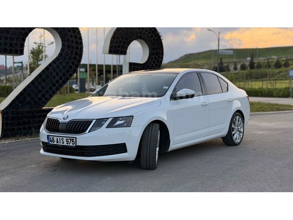 2017 OCTAVIA HATASIZ 18" BRAGA, AMBİYANS, CARPLAY&ANDROID AUTO