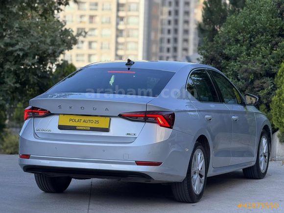 İLK ELDEN 2024 SKODA OCTAVİA 1.5 E-TEC PREMİUM HYBRİD 17.200 KM