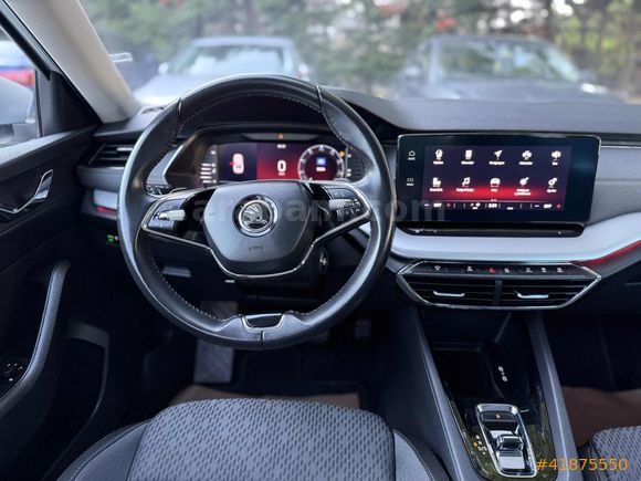 İLK ELDEN 2024 SKODA OCTAVİA 1.5 E-TEC PREMİUM HYBRİD 17.200 KM