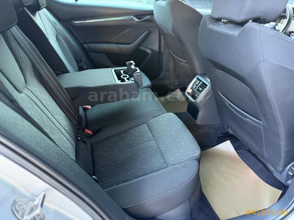 İLK ELDEN 2024 SKODA OCTAVİA 1.5 E-TEC PREMİUM HYBRİD 17.200 KM