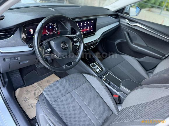 İLK ELDEN 2024 SKODA OCTAVİA 1.5 E-TEC PREMİUM HYBRİD 17.200 KM