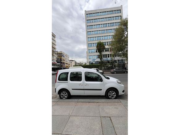Sahibinden Renault Kangoo 1.5 dCi Touch 2019 Model 