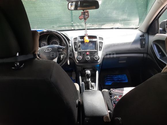 Sahibinden Kia Pro Ceed 1.6 CRDi Cool 2011 Model